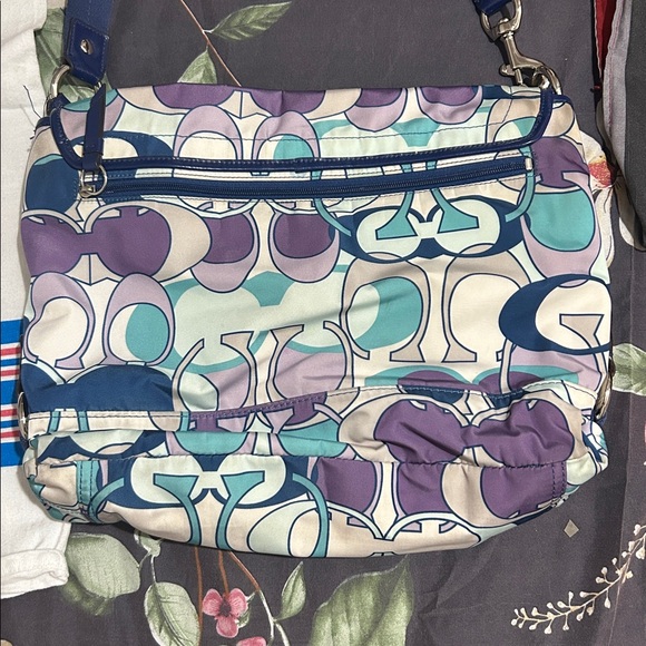 Coach Kyra Daisy Scarf Nylon Signature Crossbody bag in turquoise, purple - Picture 2 of 8